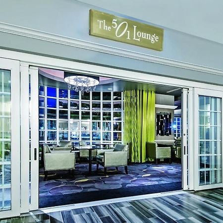 La Quinta Inn & Suites By Wyndham San Antonio Riverwalk Ngoại thất bức ảnh