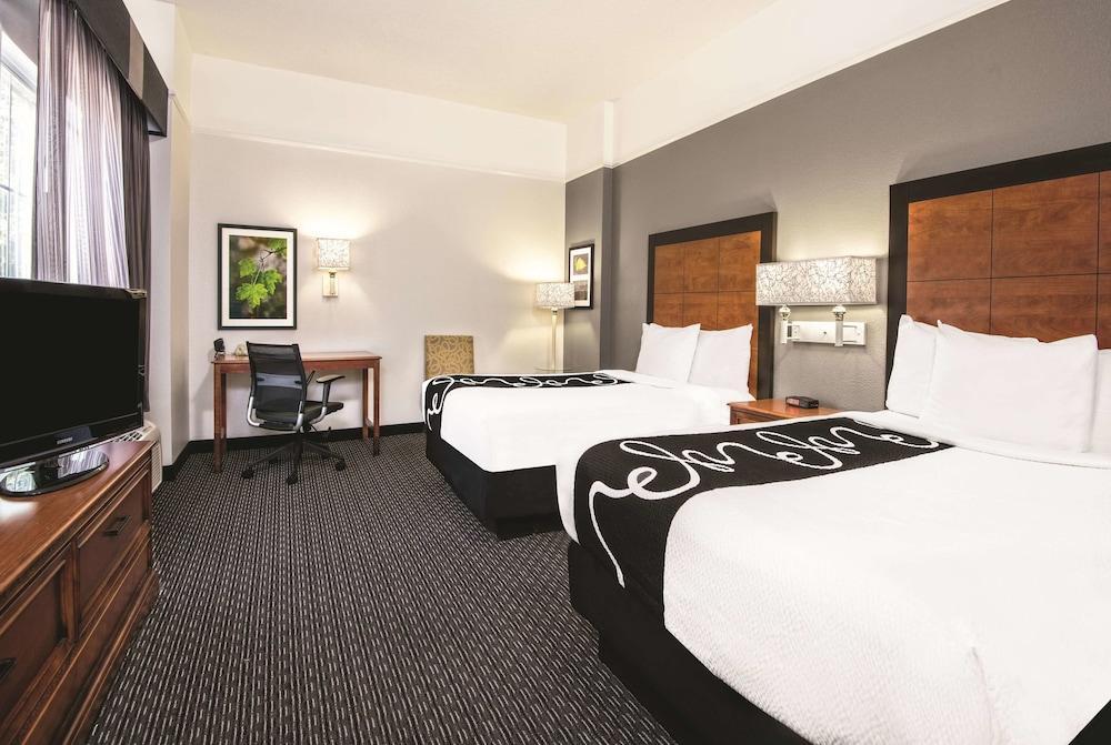 La Quinta Inn & Suites By Wyndham San Antonio Riverwalk Ngoại thất bức ảnh