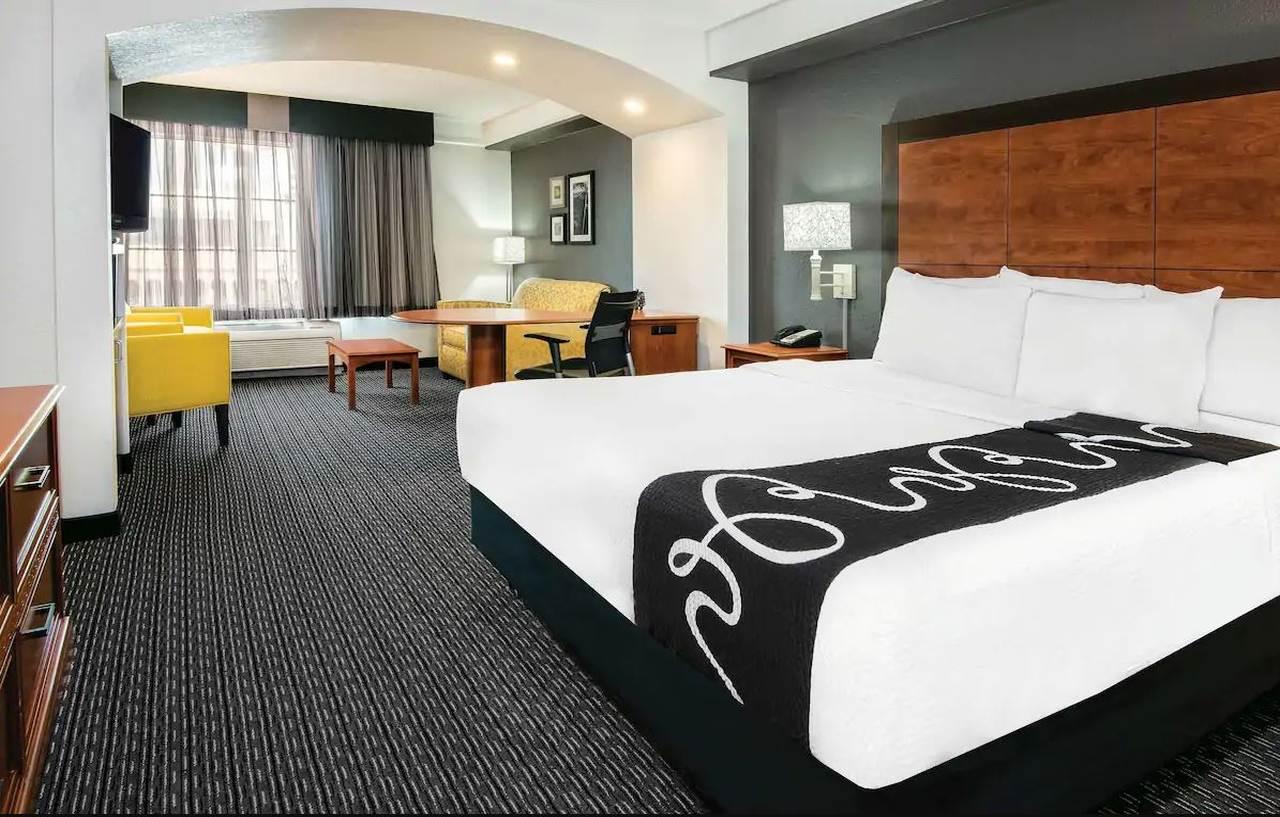 La Quinta Inn & Suites By Wyndham San Antonio Riverwalk Ngoại thất bức ảnh