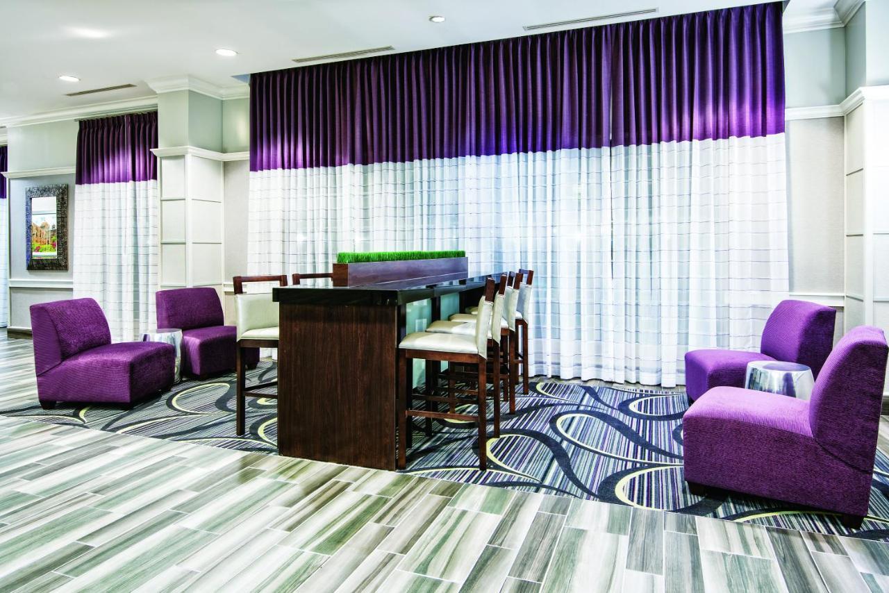 La Quinta Inn & Suites By Wyndham San Antonio Riverwalk Ngoại thất bức ảnh