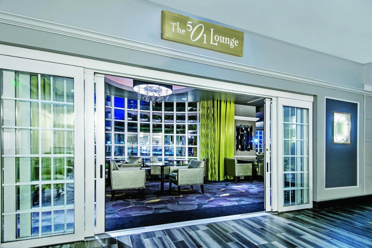 La Quinta Inn & Suites By Wyndham San Antonio Riverwalk Ngoại thất bức ảnh