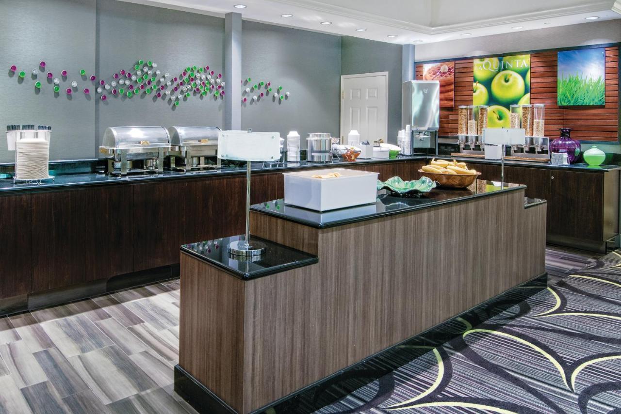 La Quinta Inn & Suites By Wyndham San Antonio Riverwalk Ngoại thất bức ảnh