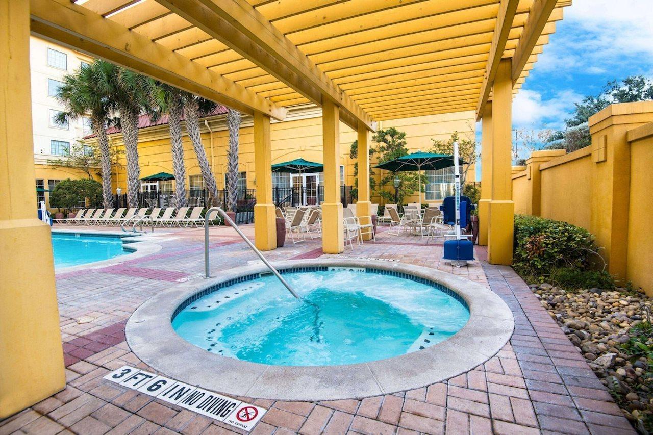 La Quinta Inn & Suites By Wyndham San Antonio Riverwalk Ngoại thất bức ảnh