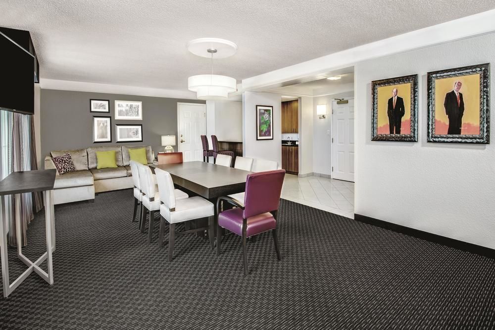 La Quinta Inn & Suites By Wyndham San Antonio Riverwalk Ngoại thất bức ảnh