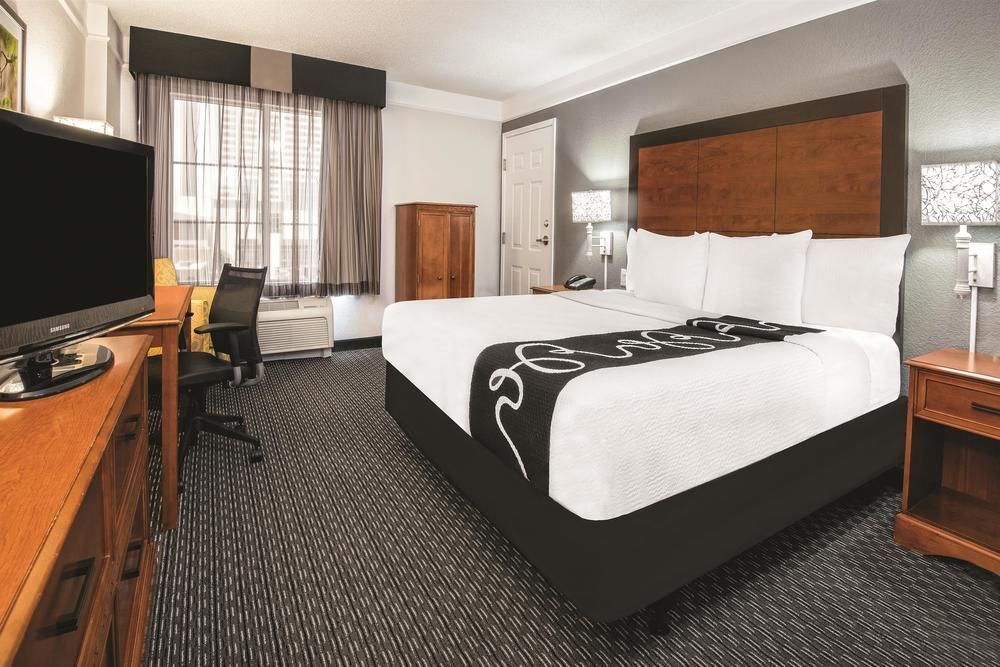La Quinta Inn & Suites By Wyndham San Antonio Riverwalk Ngoại thất bức ảnh